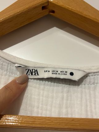 Vestido ZARA blanco con bordado