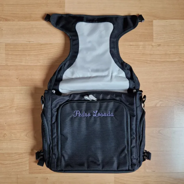 Maletín ordenador Titleist negro y rojo