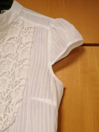 Camisa blanca encaje manga corta