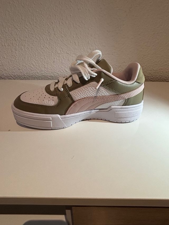 Zapatillas Puma Verde Oliva y Rosa