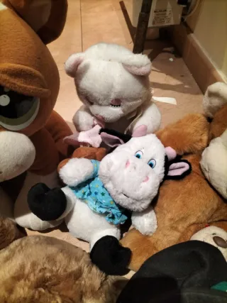 Lote de peluches variados