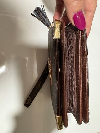 Cartera preciosa sin estrenar