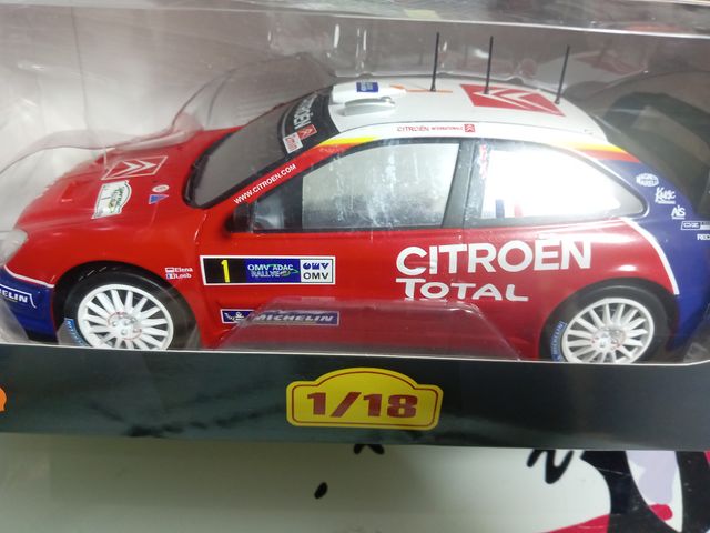 Citroën Xsara escala 1:18 Loeb Total