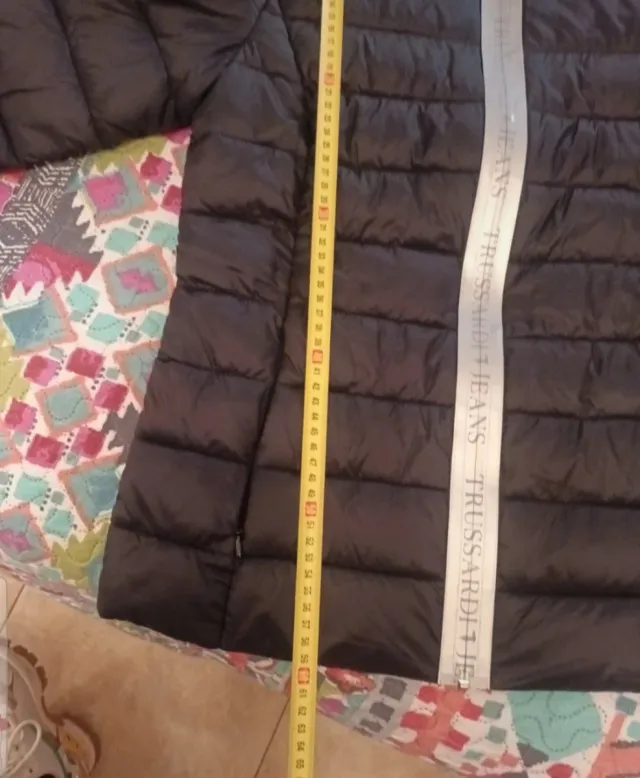 Chaqueta acolchada Trussardi negra