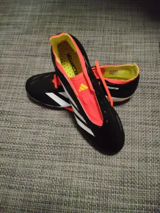 Botas de fútbol Adidas Predator