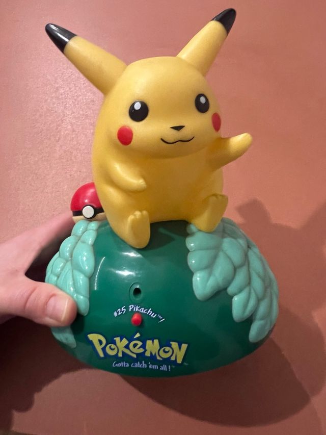 Figura Pikachu con sonido