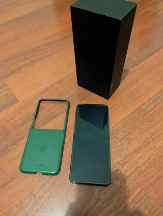 Motorola Razr 50 Ultra Verde