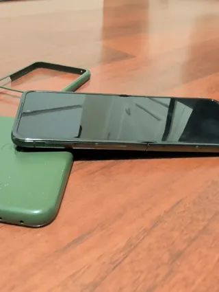 Motorola Razr 50 Ultra Verde