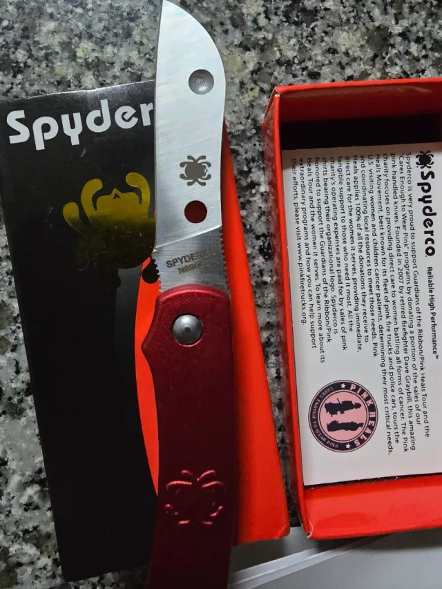 Canivete Spyderco Novo Vermelho