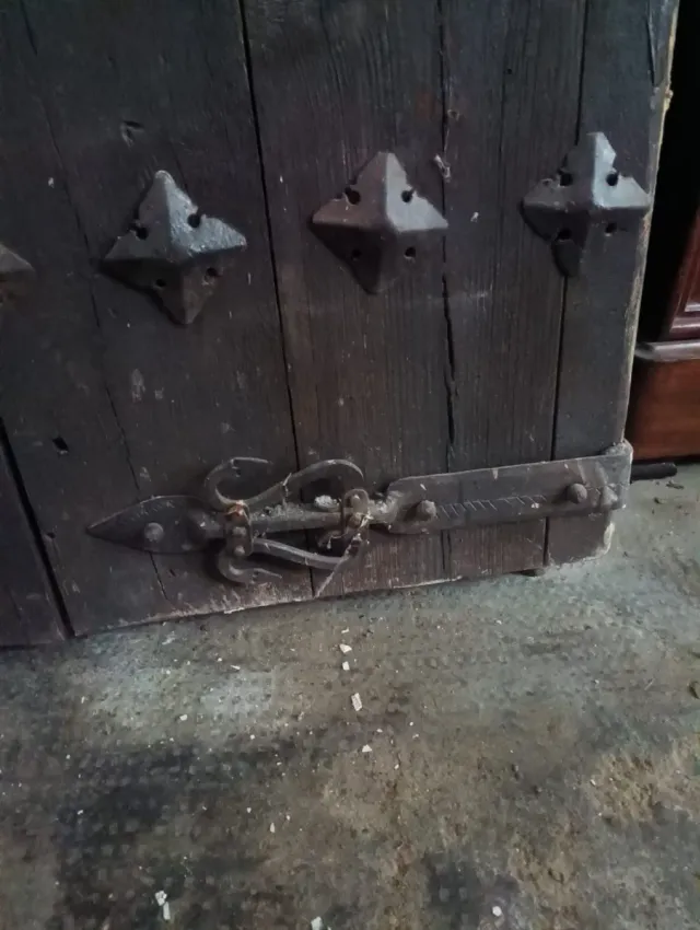 Portón antiguo de madera,MEDIDAS 270X220