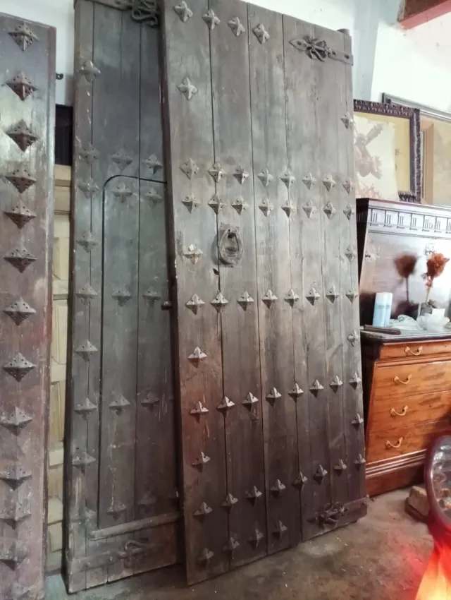Portón antiguo de madera,MEDIDAS 270X220