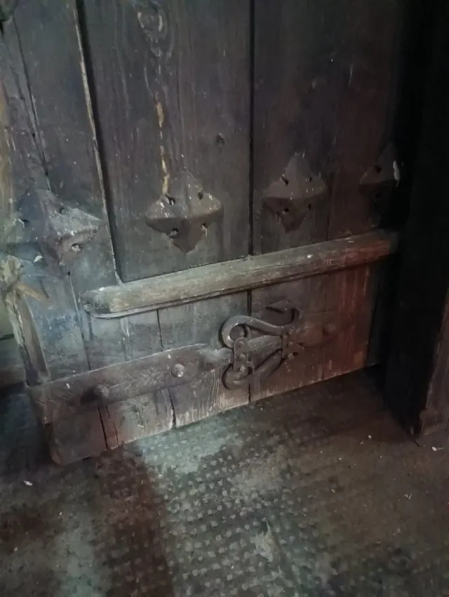 Portón antiguo de madera,MEDIDAS 270X220