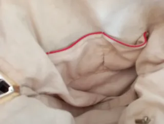 Borsa a spalla beige e rossa