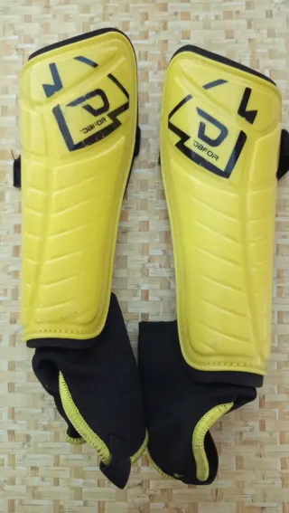 Espinilleras Deportivas Amarillas