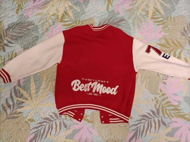 Chaqueta bomber roja y blanca T. 11-12