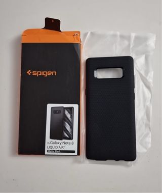 Custodia Spigen Liquid Air Nera