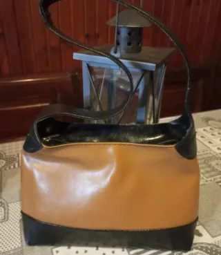 Borsetta bicolore nero e cuoio