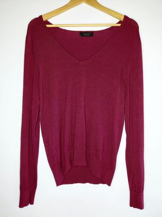 Jersey Zara punto fino cuello pico grande burdeos