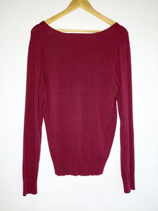 Jersey Zara punto fino cuello pico grande burdeos