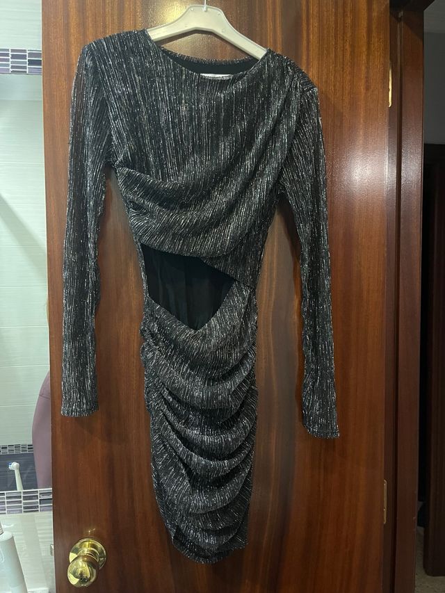 Vestido fiesta plateado y negro