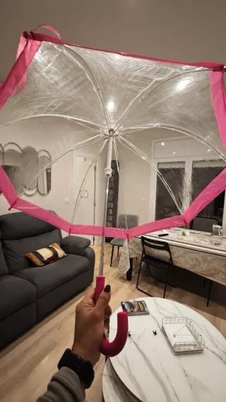 Paraguas infantil transparente y rosa