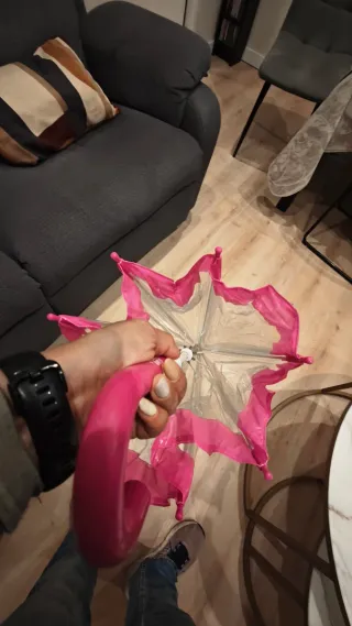 Paraguas infantil transparente y rosa
