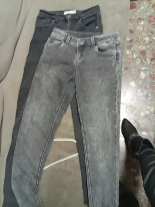Pantalones vaqueros grises y negros talla 34