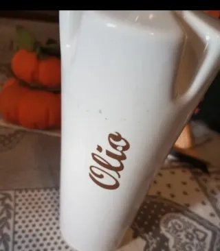 Oliera in ceramica bianca con tappo