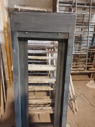 Ventana de aluminio sin cristal