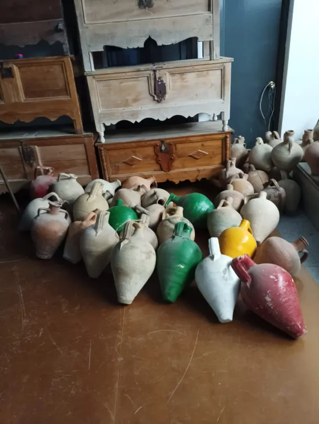 LOTE DE CANTAROS ANTIGUOS