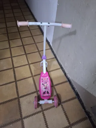 Patinete infantil niña Minnie Mouse