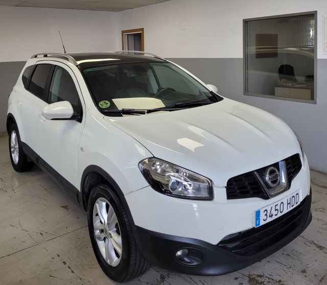 Nissan Qashqai+2 2011