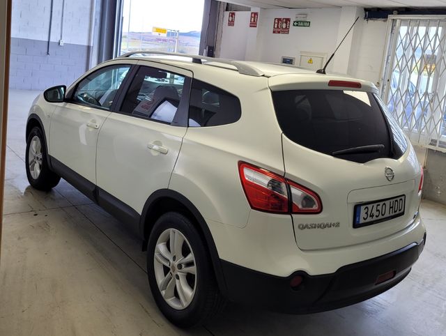 Nissan Qashqai+2 2011