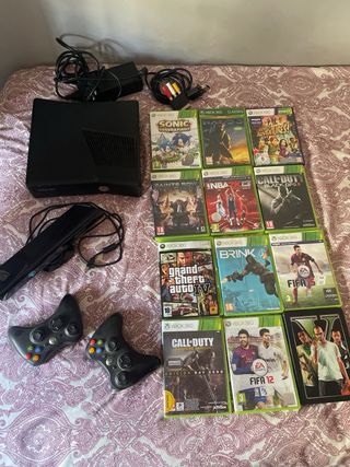Xbox 360 + 2 Mandos + Juegos + Kinect