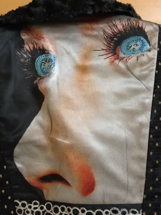 Abrigo Desigual Negro Patchwork