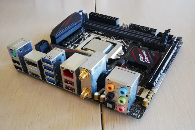 Placa Base Asus Z170I PRO GAMING + I7 6700k