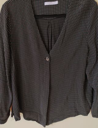 Blusa marca Violeta by Mango