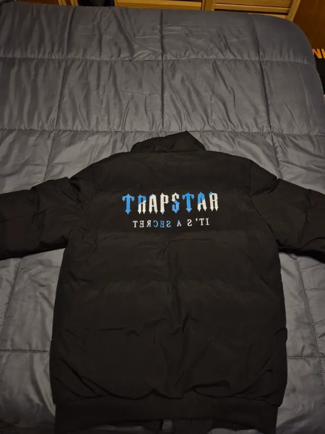 Abrigo Trapstar Negro