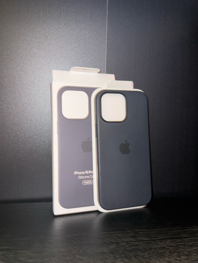 Funda Silicona Negra Apple iPhone 16 Pro Max