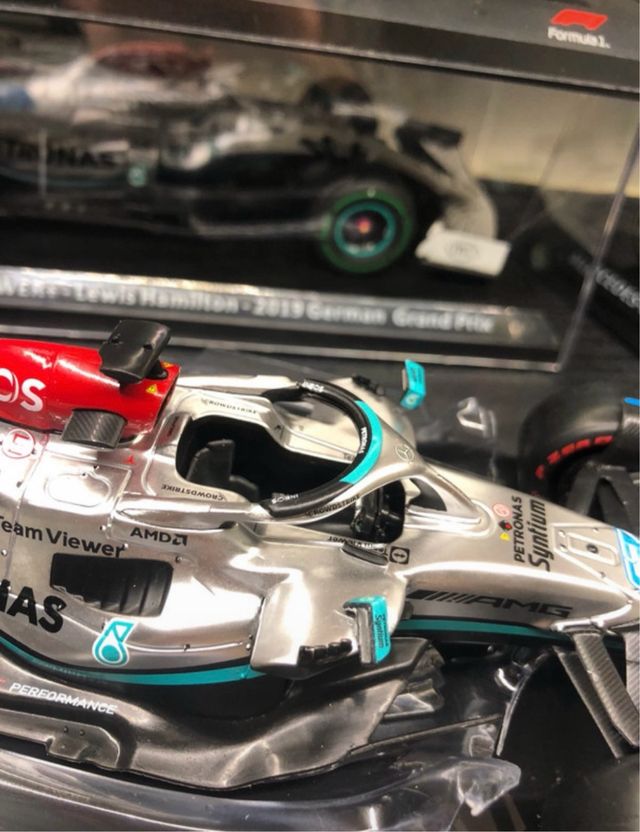 Mercedes AMG F1 W13 George Russell 1:24