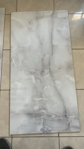 Baldosas y Porcelánico para obra