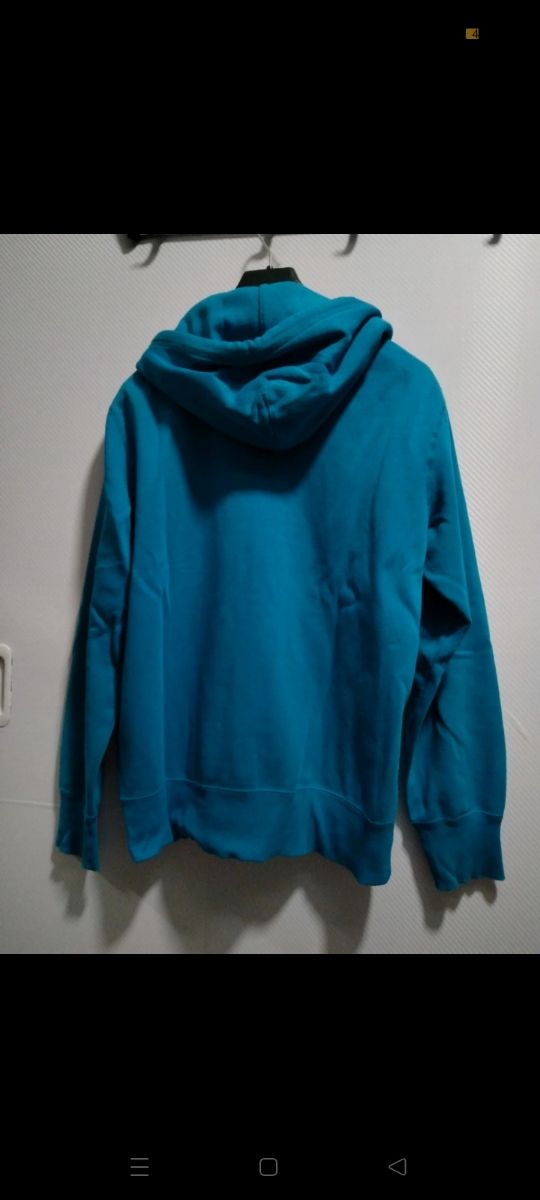Sudadera Nike con cremallera y capucha
