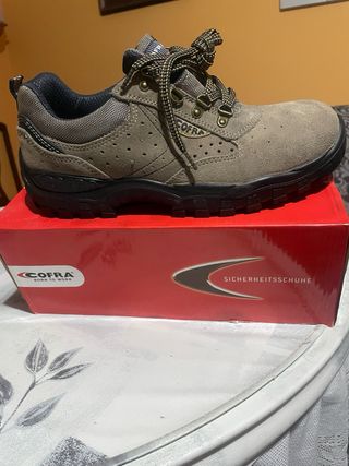 Zapato de seguridad COFRA