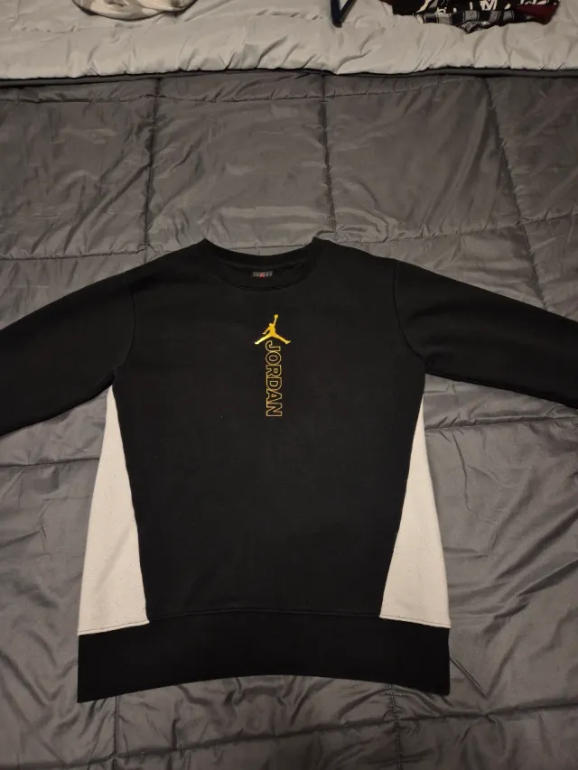 Sudadera Jordan Negra y Blanca