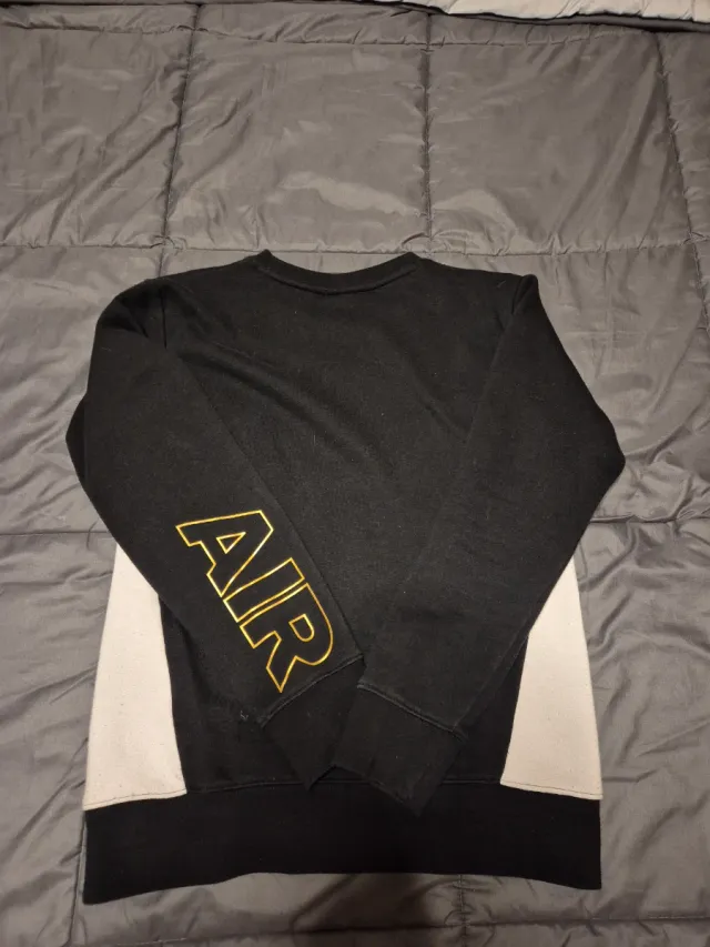 Sudadera Jordan Negra y Blanca