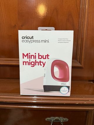 Cricut EasyPress Mini 