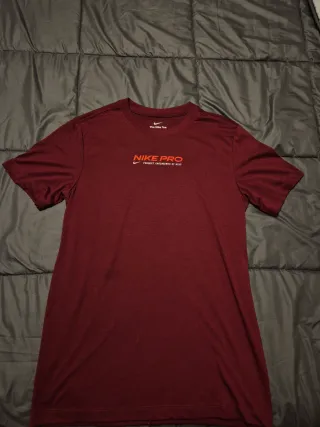 Camiseta Nike Pro Roja Talla M