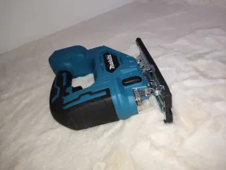 Caladora Makita Inalámbrica