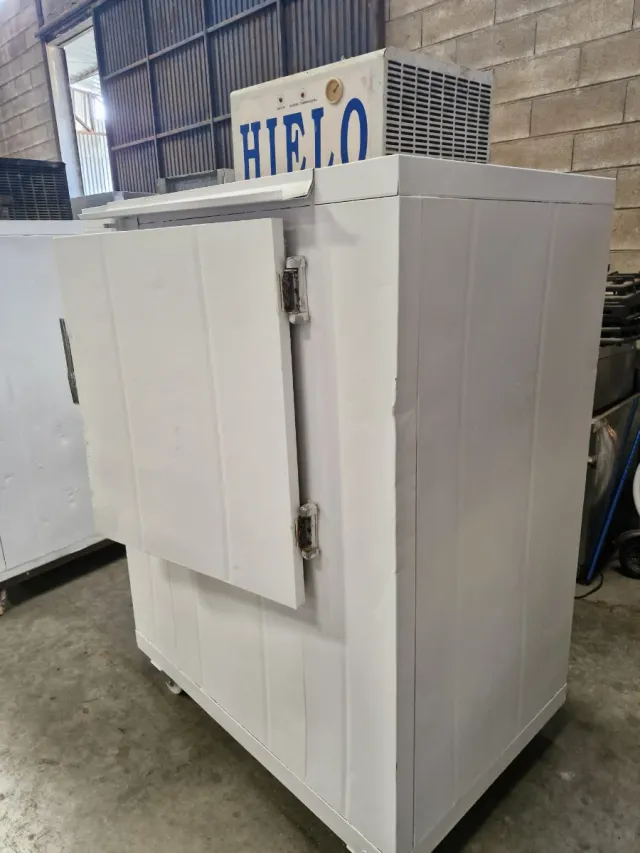 3 Tanquetas para hielo