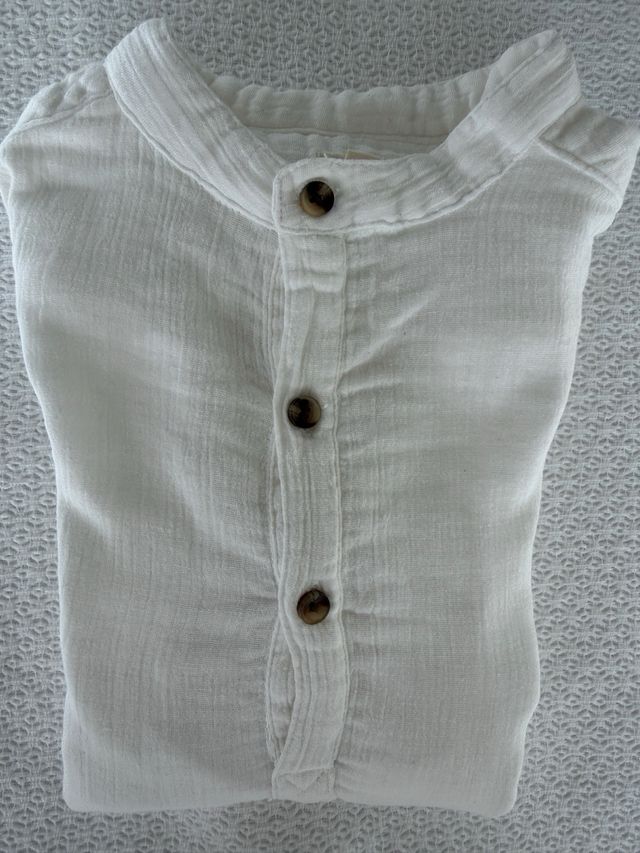 Camisa niño cuello mao blanca